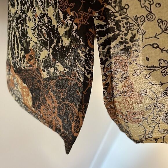 Emma James ruffle earth tone print button front bracelet sleeve blouse 12 EUC - Picture 8 of 14